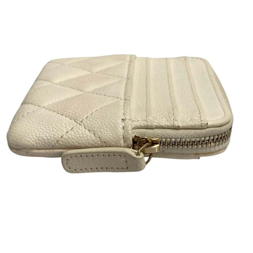 CHANEL White Caviar Leather Wallet - Picture 4 of 11
